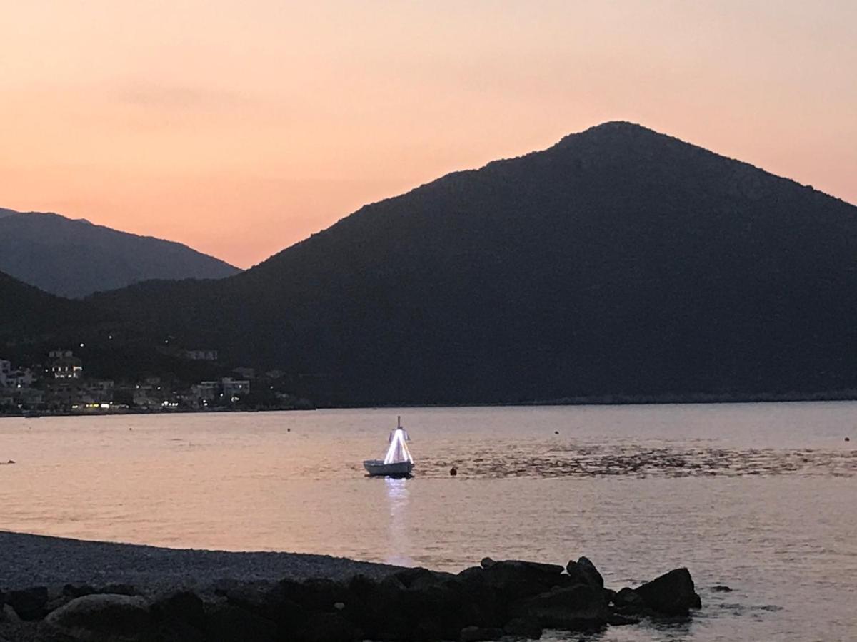 Maison Charme Avec Piscine Privee, Pres De La Mer A Sappounakeika, Tyros Sapounakeika Bagian luar foto