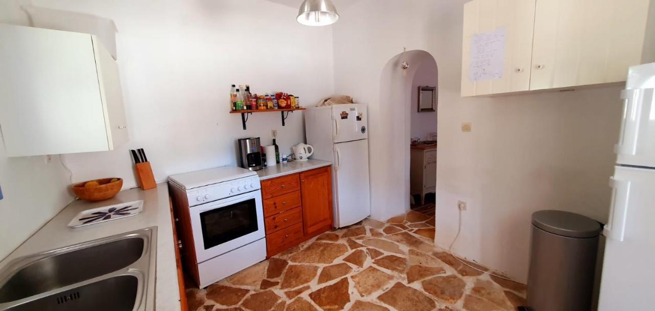 Maison Charme Avec Piscine Privee, Pres De La Mer A Sappounakeika, Tyros Sapounakeika Bagian luar foto
