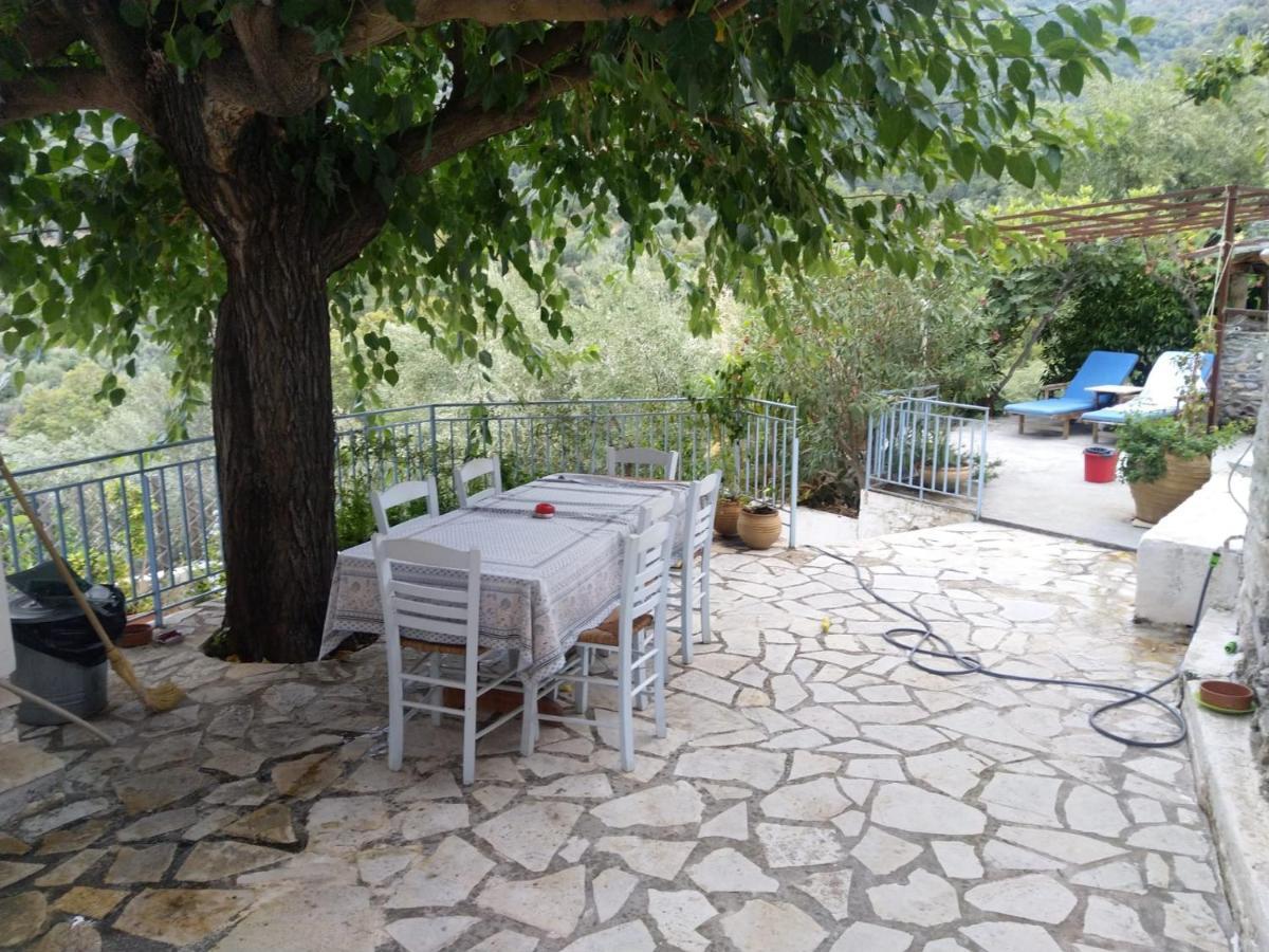 Maison Charme Avec Piscine Privee, Pres De La Mer A Sappounakeika, Tyros Sapounakeika Bagian luar foto